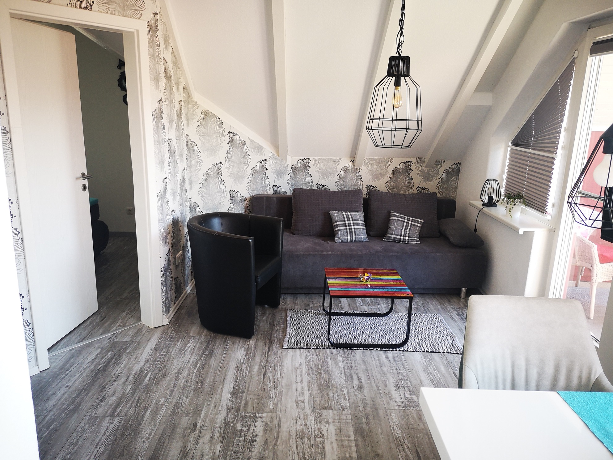 App.%20mit%20Laminat%20%2810%29